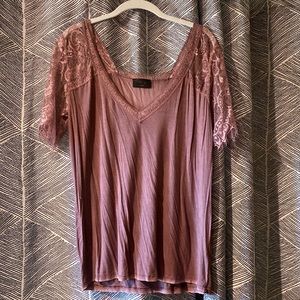 NWOT Vici top